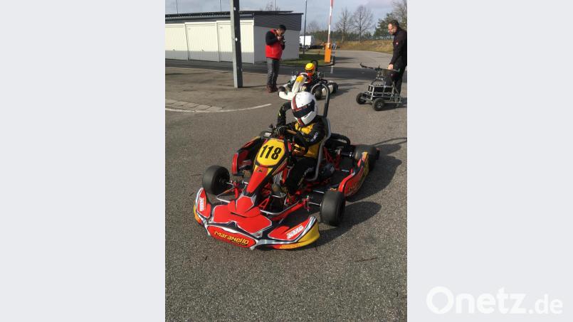 Mikka Trapp mit seinem Kart. Bild: exb