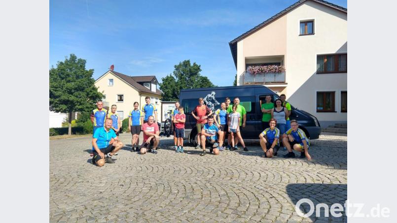 Die Teilnehmer der Jeder-Radtour. Bild: Susanne Stock/exb