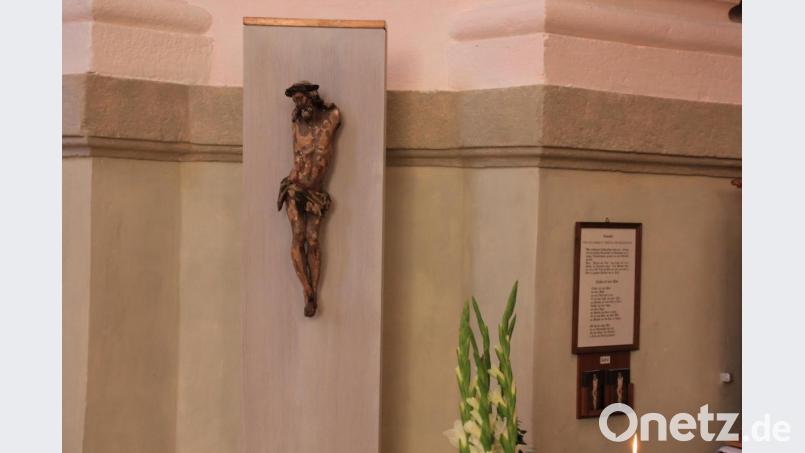 Der geschändete Heiland, angebracht an einer neuen Stele. Bild: kro