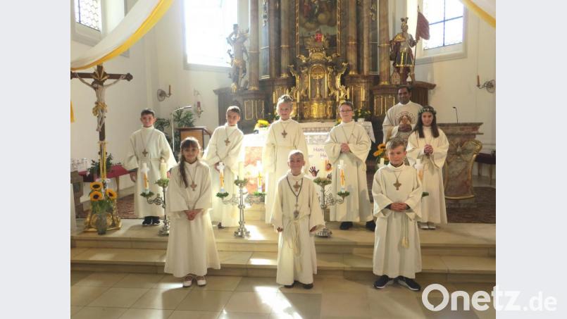 Die Kommunionkinder, die in Freihung erstmals an den Tisch des Herrn traten. Bild: bk
