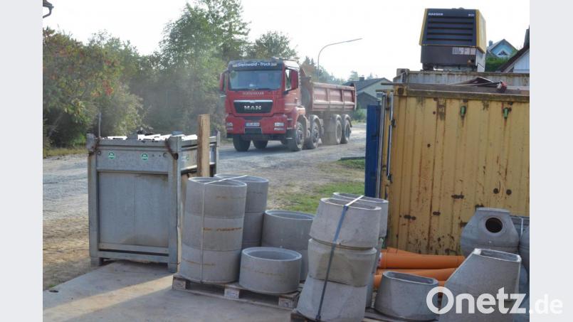 Der Ausbau der Max-Reger-Straße läuft auf vollen Touren. Der Stadtrat hat nun bereits die Weichen für die Abrechnung der Erschließung gestellt. Bild: Benkhardt
