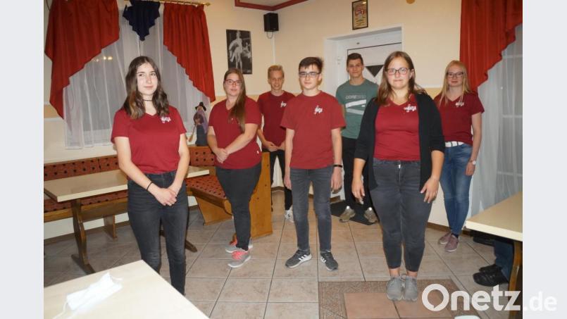 Diesen jungen Musikanten engagieren sich seit zehn und fünf Jahren in der Blaskapelle Dieterskirchen. Bild: wel