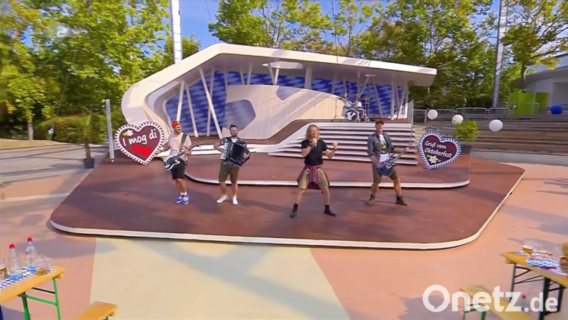 Die Troglauer waren musikalische Gäste beim &quot;Oktoberfest&quot; im ZDF-Fernsehgarten Bild: Daniel Raps/exb
