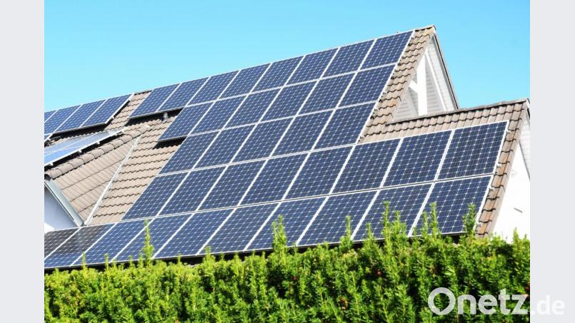 Die Einspeisevergütung für Photovoltaikanlagen beginnt ab 2021 auszulaufen. Wohin dann mit dem Strom? Eigenverbrauch oder Anlagen abschalten? Der Hauptverwaltungsausschuss hält einen Weiterbetrieb für sinnvoll. Bild: Gabi Schönberger