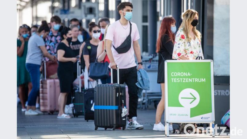Das Auswärtige Amt hat eine Reisewarnung für weite Teile Tschechiens ausgesprochen. Bild: Christoph Schmidt/dpa