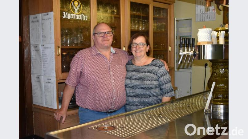 Nach 32 Jahren steigen Robert und Elfi Bayer aus dem Tagesgeschäft aus. Ihr Gasthaus ist dann nur noch sporadisch für Familienfeiern und geschlossene Gesellschaften geöffnet. Bild: lue