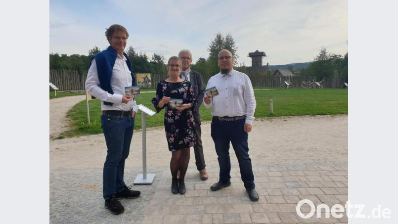 Stunden der Entscheidung: Teile Tschechiens wurden zum Corona-Risikogebiet erklärt und Stefan Thar, Organisator des 1. Schlackenmarsches, und die Leitung des Geschichtspark Bärnau erklärten auf dem kleinen Dienstweg den Geschichtspark zum neuen Zielpunkt. Bild: mfh