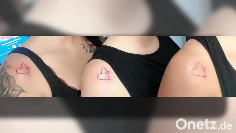 Selina, Melanie und Martina feiern ihre Freundschaft mit einem Herz-Tattoo. Bild: exb