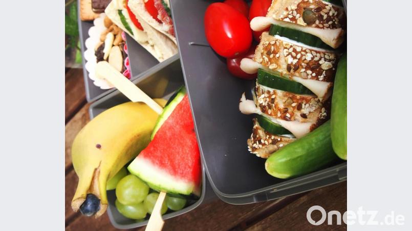 Die Banane wird zum Delfin, die Pitatasche zum Minidöner: So schmeckt Kindern der Inhalt der Lunchbox. Archivbild: Doreen Hassek