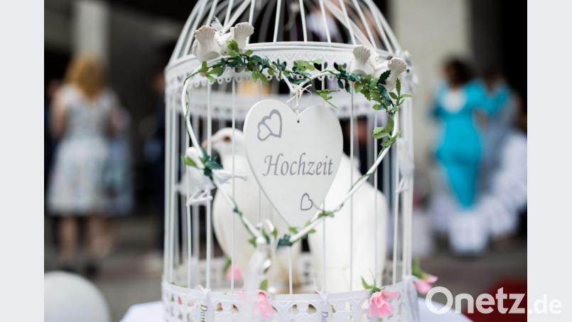 Wann wird geheiratet? Und wie? Für Brautpaare kam in diesem Jahr zum üblichen Hochzeitsstress auch noch die Corona-Krise hinzu. Symbolbild: Rolf Vennenbernd