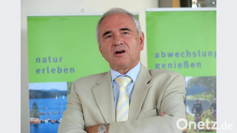Der Vorsitzende des Vereins „Partner für den Landkreis“, Alois Hagl, möchte in schwierigen Zeiten digitale Kontakte und Videokonferenzen ausbauen. Bild: Hirsch