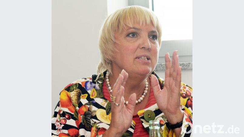 Claudia Roth ist die Erinnerung an die Flossenbürger KZ-Opfer ein Anliegen. Bild: Gabi Schönberger