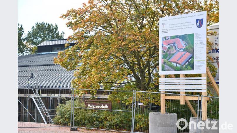 Auf rund 2,8 Millionen Euro ist die Sanierung der Mehrzweckhalle veranschlagt. In fast gleicher Höhe beabsichtigte der Stadtrat eine Entnahme aus den finanziellen Rücklagen. Bereits zum Beginn des dritten Quartals gehört dies der Vergangenheit an. Bild: fjo