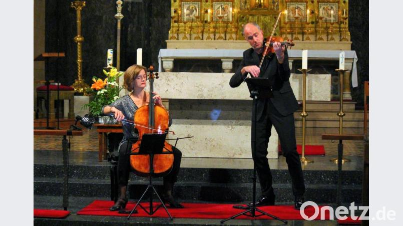 In der Weidener Josefskirche eröffneten Tanja Tetzlaff und Florian Donderer am Donnerstagabend das diesjährige "Max-Reger-Wochenende". Bild: stg