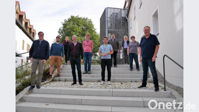 Die Weidener Andrea Glaubitz (Zweite von rechts) und Thomas Vitzthum (rechts) treten auf Bezirks- und Landesebene für die Interessen der Jugendverbände und jungen Menschen ein. Bild: Sabrina Reindl
