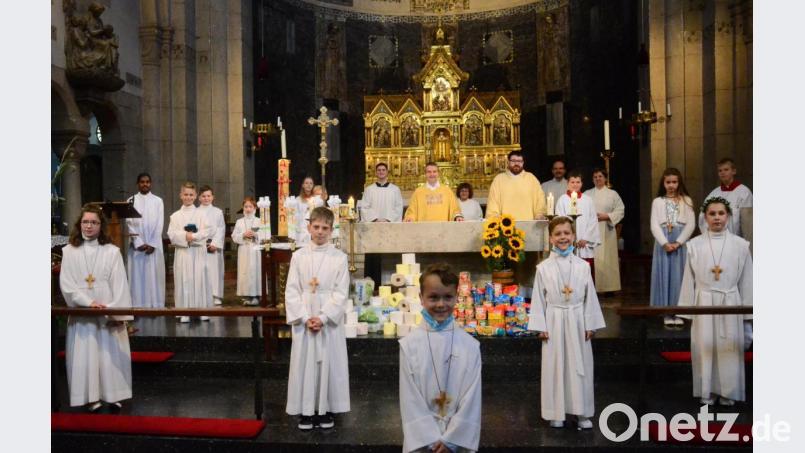 Als letzte von acht Gruppen feierten am Sonntag neun Kinder in der Josefskirche Erstkommunion. Bild: Kunz