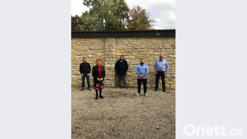 Das FDP-Team (von links) Benjamin Kosche (Schatzmeister), Emilie Leithäuser (Stadträtin), Sebastian Krötzsch (Schriftführer), Markus Hochholdinger (stellvertretender Vorsitzender) und Jens Rohn (Vorsitzender). Bild: exb