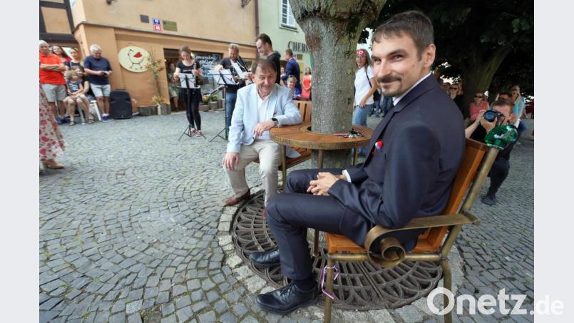 Bürgermeister Antonín Jalovec (rechts) sieht sein Wahlergebnis als Lohn für seine Arbeit im Rathaus. Bild: Martin Stolař, Stadt Cheb/exb
