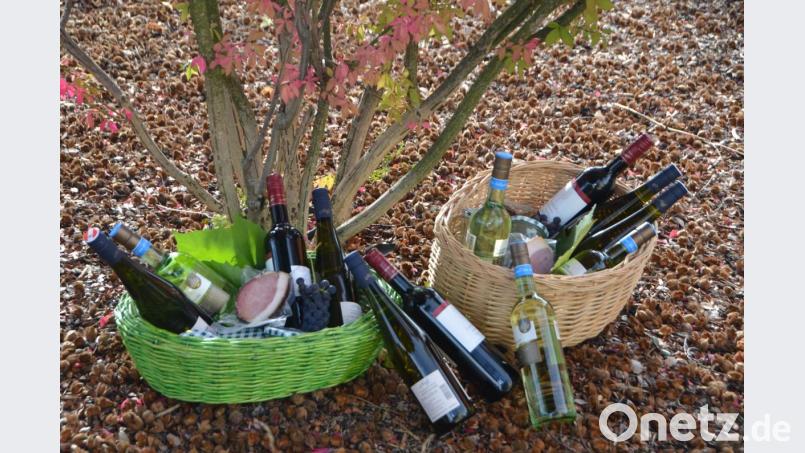 Das "Weinfest to go" ist eine pfiffige Idee der evangelischen Kirchengemeinde das Spendenkonto für die Kirchendachsanierung zu füllen. Noch bis Freitag, 9. Oktober, können Bestellungen aufgenommen werden. Bild: dob