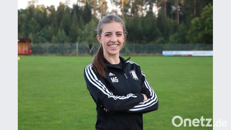 Miriam Geitner ist Fußballerin des TSV Theuern und spielt in der Landesliga. Bild: Janina Wieczoreck