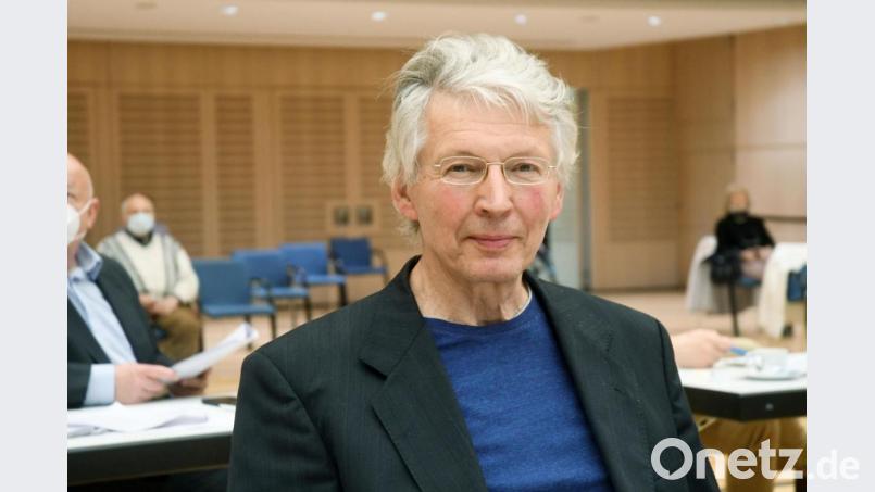 Helmut Schöner (ÖDP) bricht eine Lanze für Sonja Schuhmacher. Bild: Gabi Schönberger