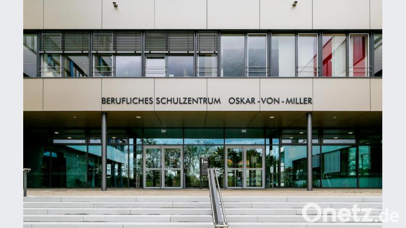 Rund 200 Schüler sind im Homeoffice, auch 22 Lehrkräfte befinden sich an der Berufsschule in Quarantäne. Bild: Clemens Hösamer