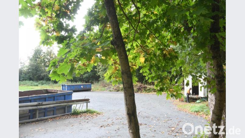 In einer ehemaligen Sandgrube liegt die Grüngutsammelstelle von Neustadt und Altenstadt. Bild: Gabi Schönberger