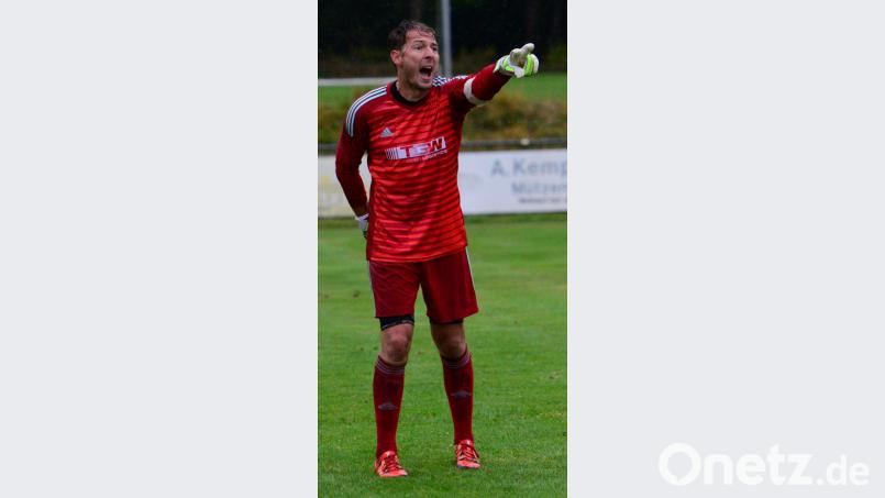 Christian Böl, Torwart des FC OVI-Teunz, wird gegen den Bayernligisten Gebenbach viele Kommandos geben dürfen. Bild: ham