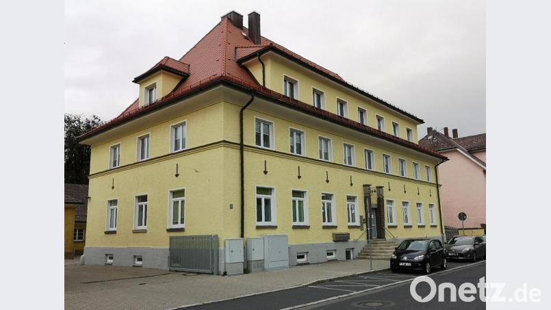 Realisiert hat die SEG Mitterteich bislang ein Projekt: die Sanierung und den Umbau des früheren Post-Gebäudes in der Martin-Zehendner-Straße. Bild: lnz