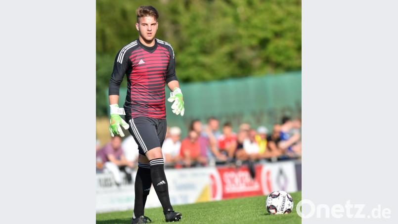 Die SV Grafenwöhr hat an der 2:6-Pleite beim SV Fortuna Regensburg zu knabbern. An den vielen Gegentoren war Keeper Dominik Pautsch schuldlos. Bild: A. Schwarzmeier