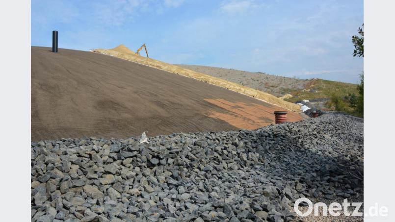 Ein aufwändiges Unternehmen ist das Abdichten der Oberfläche in der Reststoffdeponie Steinmühle. Bild: jr