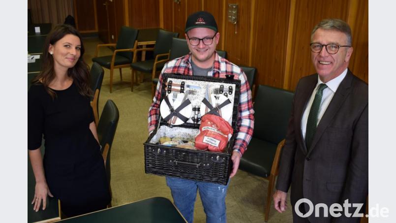 Das Projekt Picknick-Kerwl kam in der ersten Saison richtig gut an, berichten Tourist-Info-Leiterin Stefanie Süß, Bäckermeister Florian Maschauer und Bürgermeister Franz Stahl (von links). Bild: szl