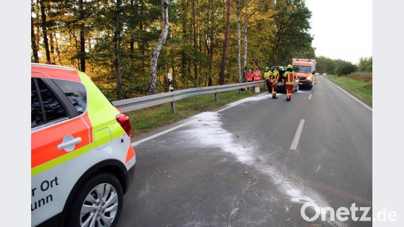 Am Ende kracht die Fahrerin mit ihrem Wagen in die gegenüberliegende Leitplanke. Bild: jma