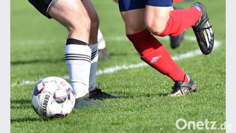 Nur gut 70 Minuten rollte der Ball im Kreisklassenspiel zwischen dem FC Weiden-Ost II und der SpVgg Neustadt/Kulm. Nun ermittelt das Kreissportgericht. Archivbild: af