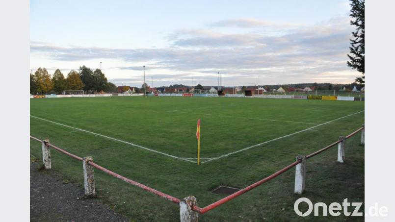 Der TSV Kichenlaibach/Speichersdorf plant eine Beregnungsanlage mit Wasserzisterne. Eine finanzielle Unterstützung gibt's von der Gemeinde. Bild: ak
