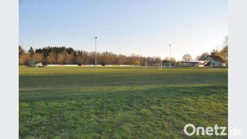 Der ASV Haidenaab-Göppmannsbühl will in seine Sportanlage zur Kosteneinsparung investieren. Eines der geplanten Sanierungs- und Verbesserungsvorhaben ist die Umrüstung der alten Flutlichtanlage auf moderne und stromsparende LED-Technik. Bild: ak