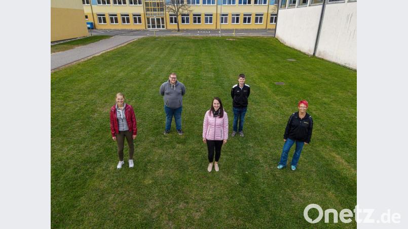 Der Vorstand hat sich bewährt und wird bei den Neuwahlen bestätigt. Im Bild (von links): Kassiererin Isabell Dobmeier, stellvertretender Vorsitzender Marcus Ackermann, stellvertretende Kassiererin Bernadette Rodler, Präsident Martin Reis und Schriftführerin Barbara Krauthahn. Bild: sne