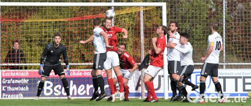 Die SV Grafenwöhr will es gegen den SV Fortuna Regensburg besser machen als vor zwei Wochen beim 1:2 gegen die SpVgg Lam. Bild: Gerhard Büttner