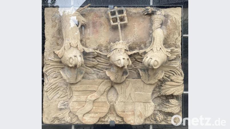 Der Wappenstein des Thurndorfer Schlosses. Bild: ü
