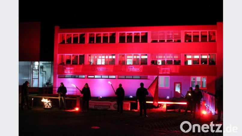 Die IG Metall treibt es bunt. Sie mahnt Arbeitgeber, die Coronakrise nicht für aktionistische Sparmaßnahmen zu missbrauchen. Bild: Josef Bock/exb