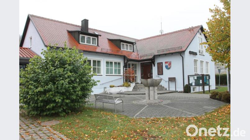 Das Georgenberger Rathaus ist fast genauso so alt wie die Großgemeinde, die 1970 entstand. Bild: pi