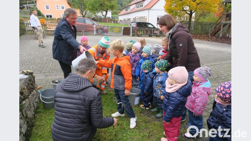  Es wird bunt um den Kindergarten in Hausen 