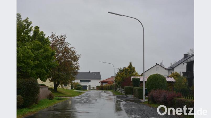 Zum 31. Dezember 2022 endet in der Gemeinde Leonberg ein Stromliefervertrag mit dem Versorger Eon für die Straßenbeleuchtung. Jetzt will die Gemeinde einen möglichen Umstieg auf LED-Leuchten und einen damit verbundenen Anbieterwechsel prüfen. Bild: jr