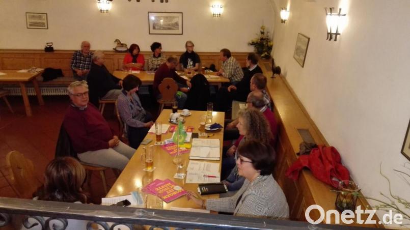 Die Kreisversammlung von Bündnis 90/DIE GRÜNEN fand unter Einhaltung der Hygiene-Maßnahmen in Hirschau bei der jüngsten Ortsgruppe im Landkreis statt. Bild: Yvonne Rösel/exb