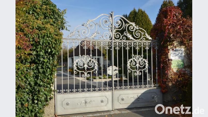 Allerheiligen wird in diesem Jahr noch stiller ablaufen als sonst. Der Gräbergang dürfte aber wie in jedem Jahr dazugehören. Bild: dob