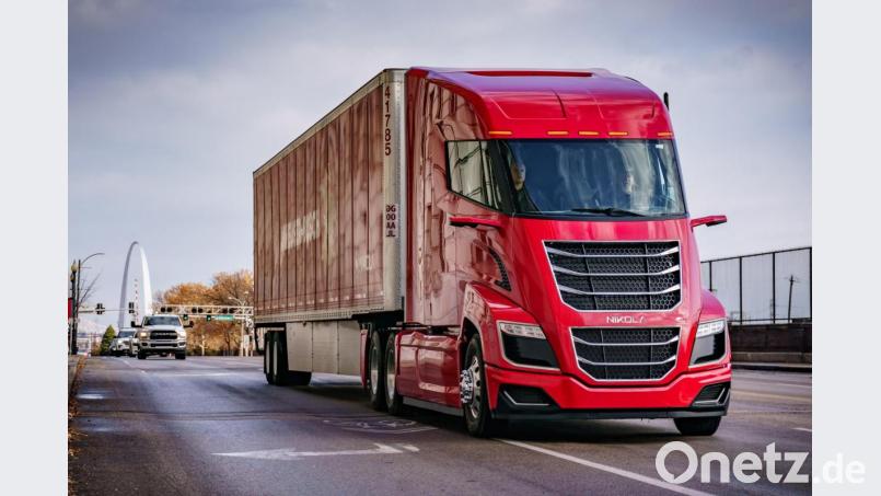 Der Truck Two des US-Fahrzeughersteller Nikola Motors, der auf mit Wasserstoff betriebene Lkw spezialisiert ist. Bild: dpa