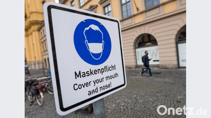 In 20 Städten und Landkreisen in Bayern ist die Corona-Warnstufe "dunkelrot". Bild: Lino Mirgeler/dpa