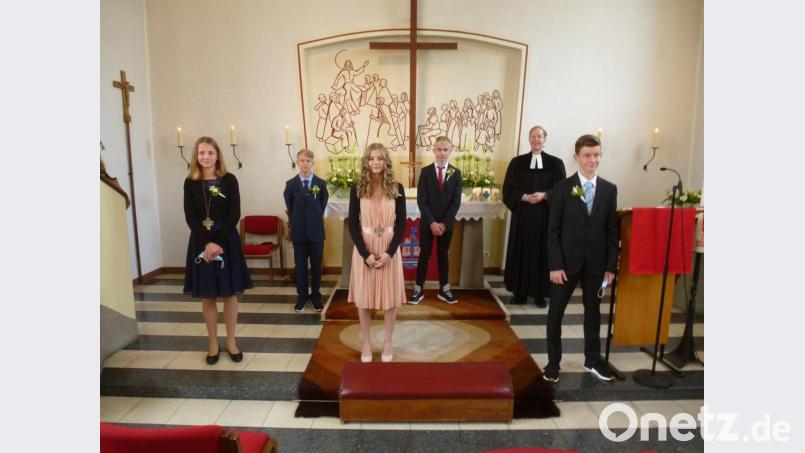 Fünf Jugendliche feiern in Weiherhammer Konfirmation. Bild: bk
