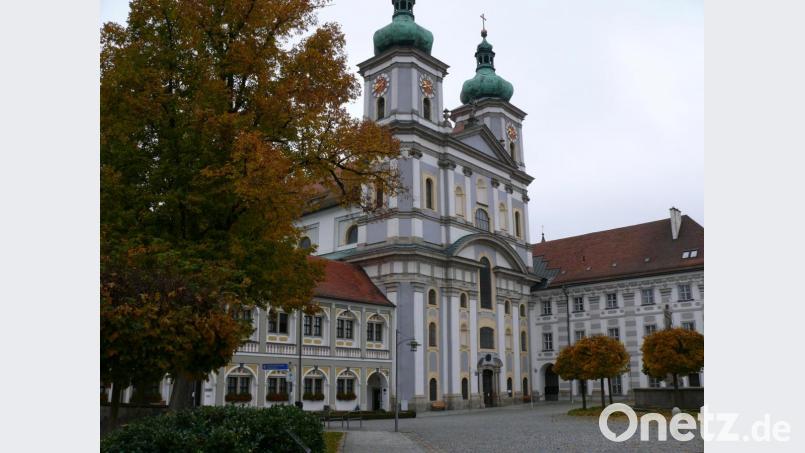 Die Advents- und Weihnachtskonzerte in der Basilika Waldsassen finden nach aktuellem Stand statt - darauf haben die Organisatoren jetzt wiederholt hingewiesen. Bild: kgg