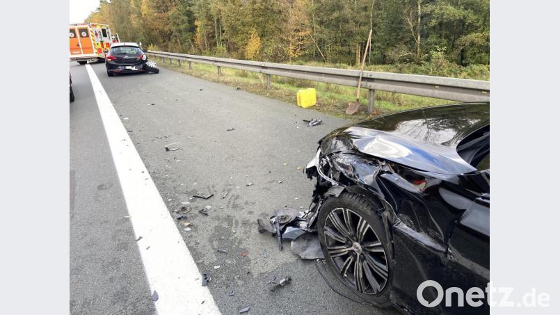 Auf Höhe Weiden-Nord auf der A 93 kam es am Donnerstagnachmittag zu einem Auffahrunfall mit drei Pkw. Bild: August Beer